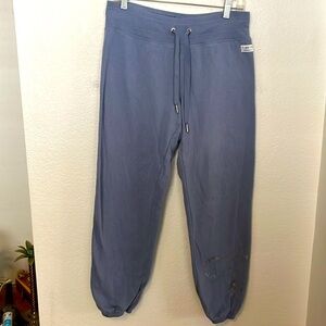 💙CALVIN KLEIN PERFORMANCE SWEAT PANTS LT BLUE W/SILVER WORDS SZ MED GREAT COND